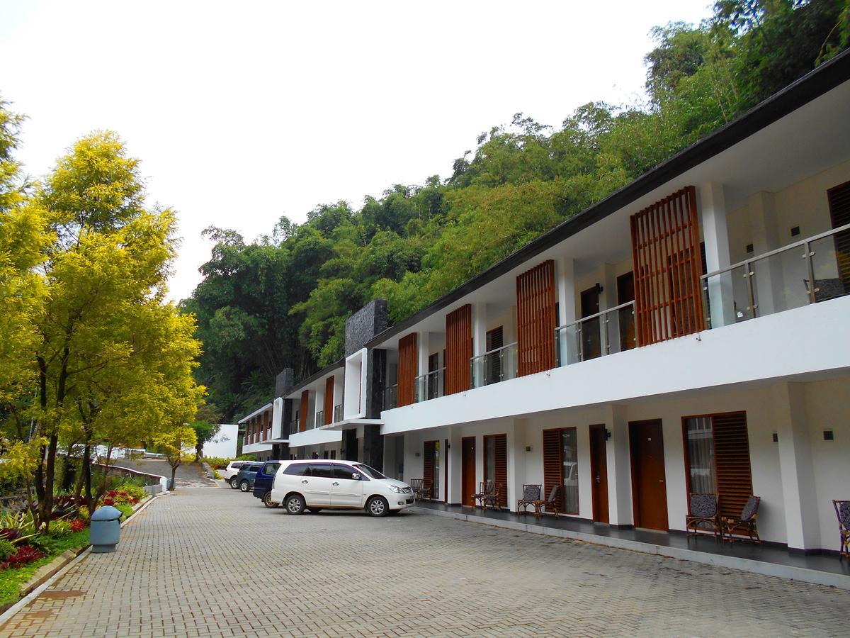 Zuri Resort Cipanas Puncak Eksteriør bilde