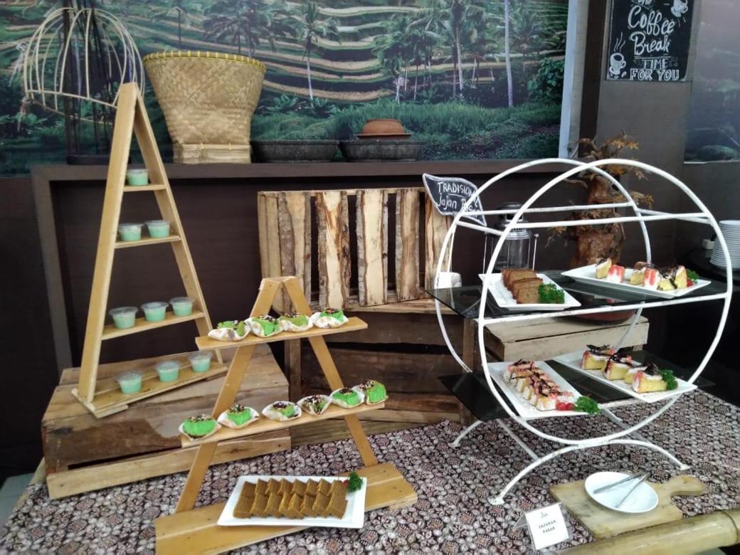 Zuri Resort Cipanas Puncak Eksteriør bilde